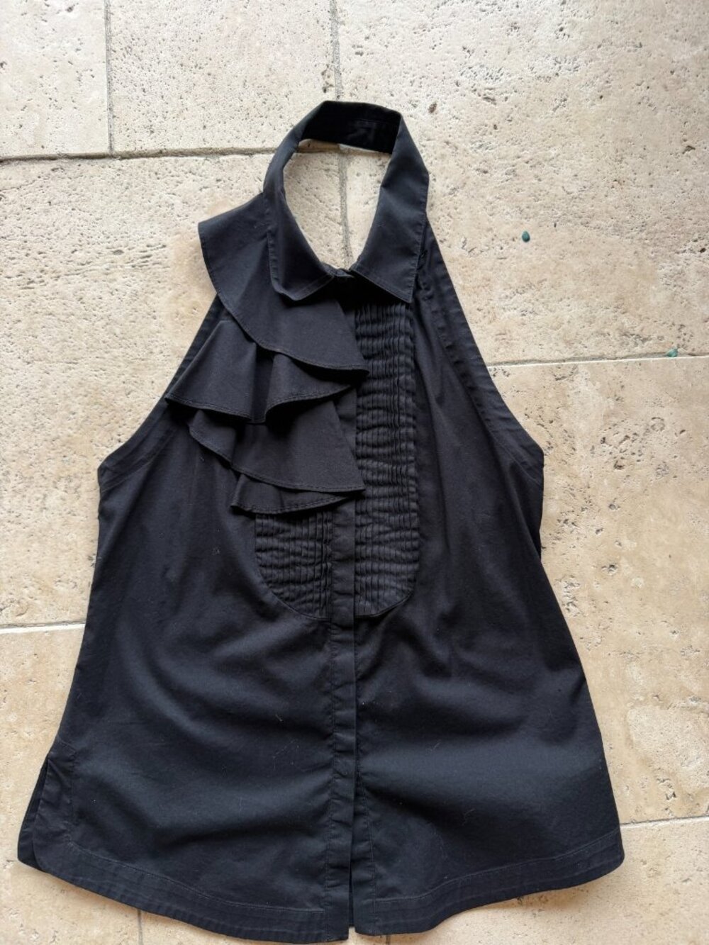 Robbi & Nikki Y2K halter neck pleated top size medium black color sleeveless